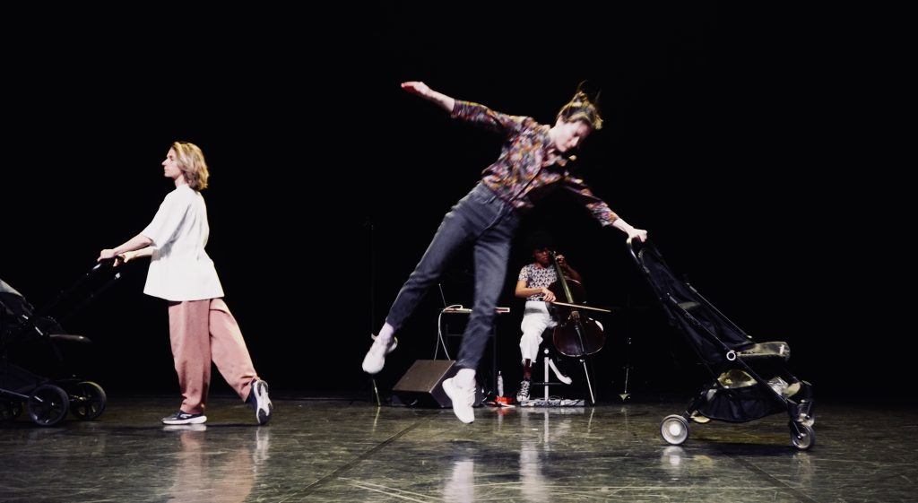 Photo Need, un ballet de poussettes